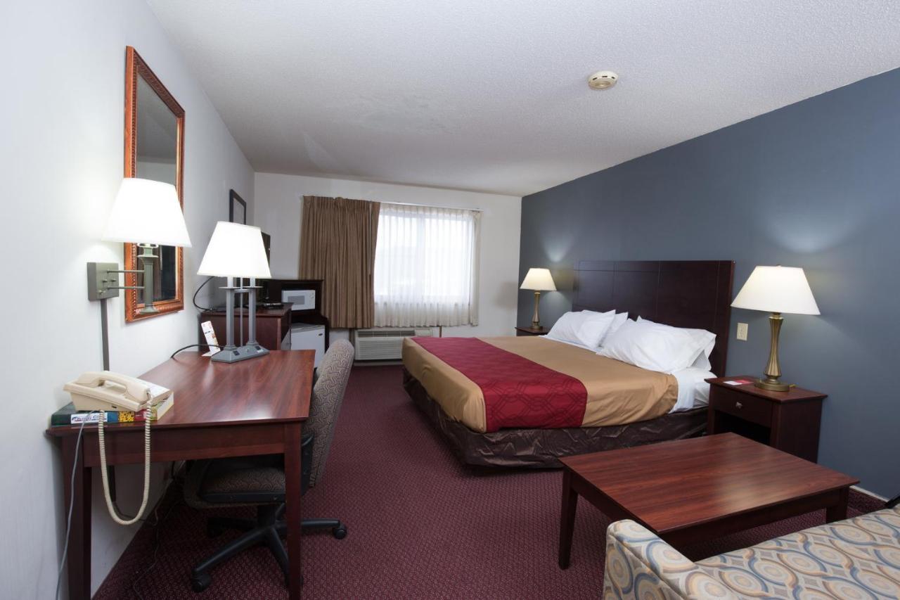 Econo Lodge Merrill Exterior foto