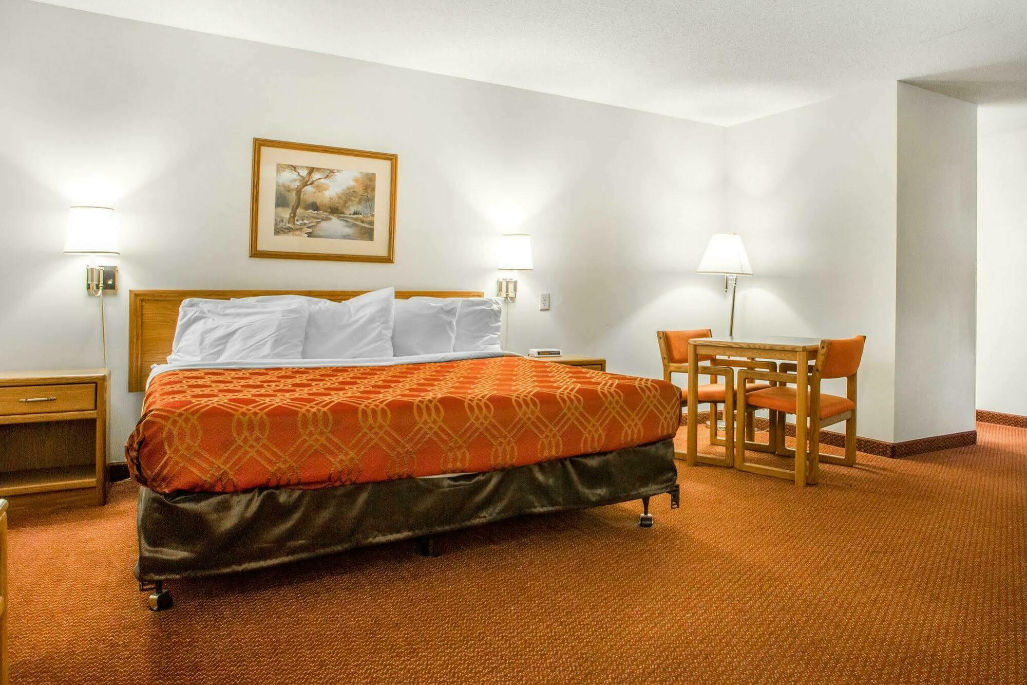 Econo Lodge Merrill Exterior foto
